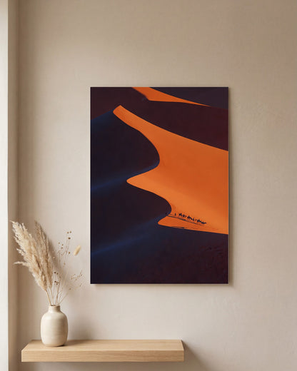 Affiche Collines de Sable Rouge, mockup sur un mur epure, Muchimura