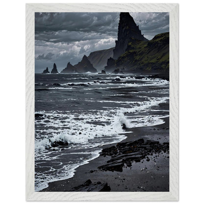 Affiche Plage de sable noir Encadrée, cadre blanc 30x40 cm
