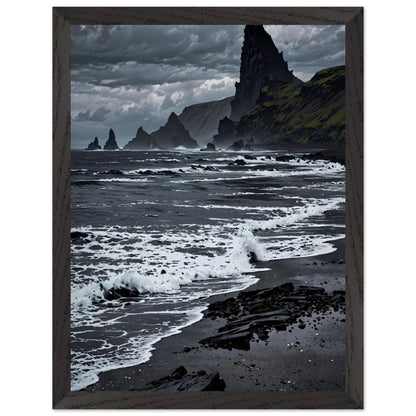 Affiche Plage de sable noir Encadrée, cadre noir 30x40 cm
