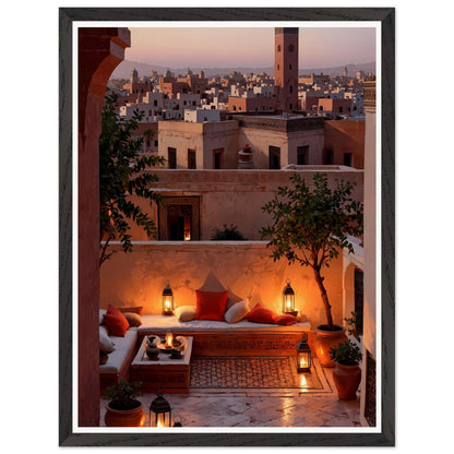 Affiche Terrasse de Riad Encadrée, cadre noir 45x60 cm